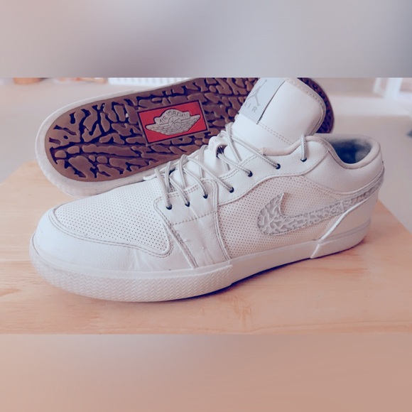 Nike Air Jordan Retro V.1 Stealth - Picture 3 of 3